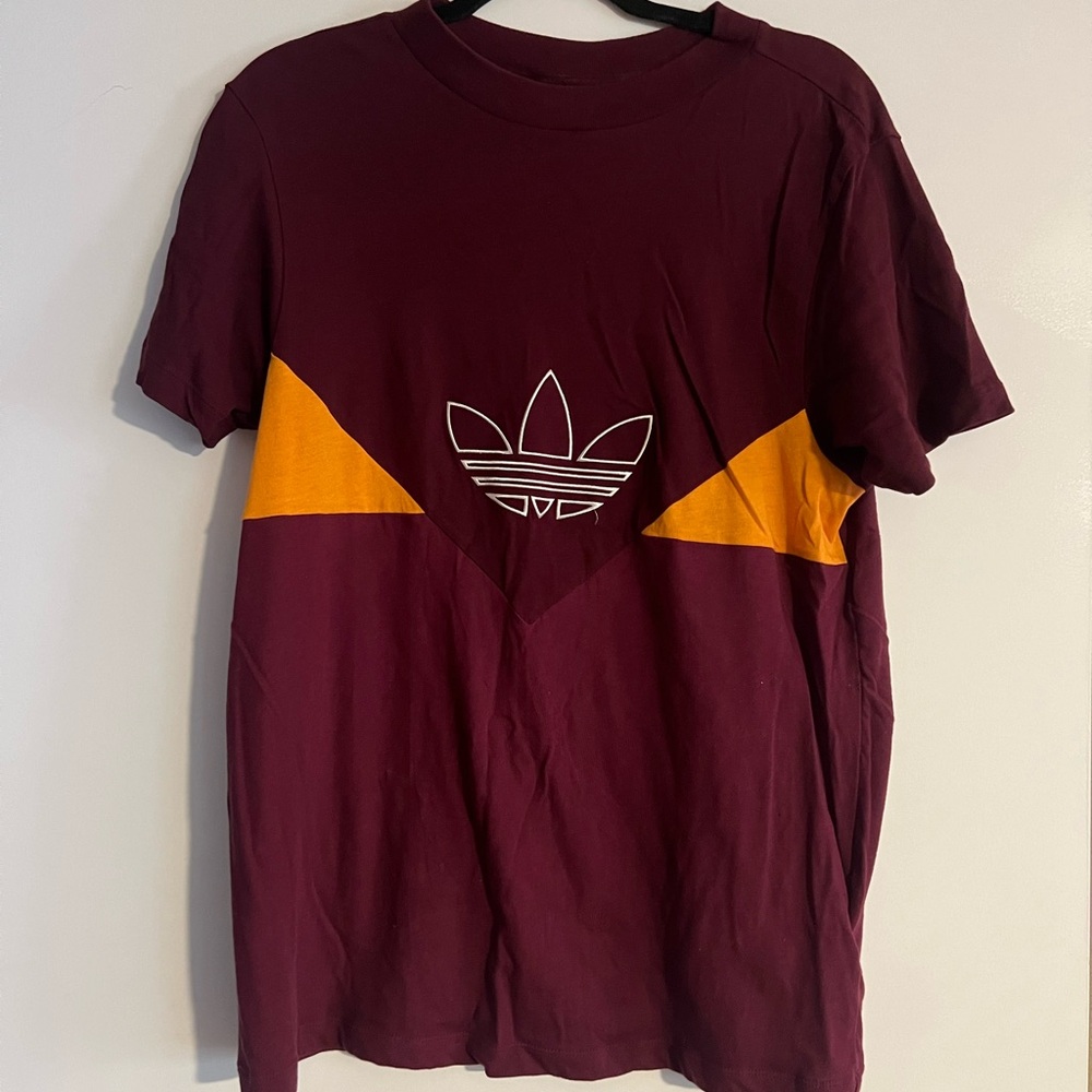 Adidas Men's Maroon and Gold Tee